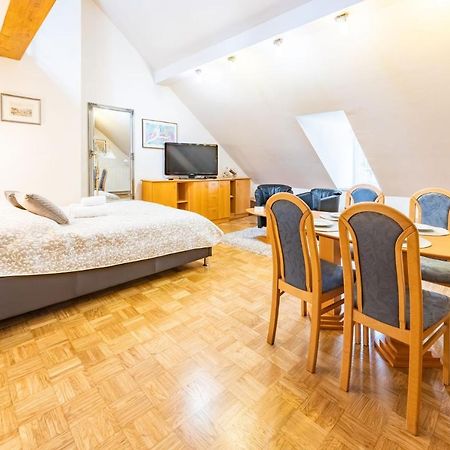Apartments Vila Golf - Flucher Turizem ロガシュカ・スラティナ エクステリア 写真