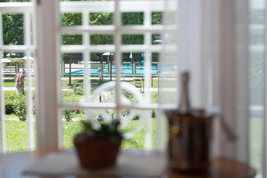 Apartments Vila Golf - Flucher Turizem ロガシュカ・スラティナ エクステリア 写真